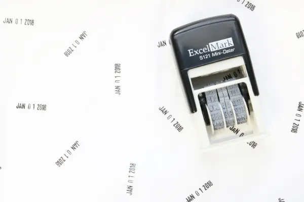 How a Self Inking Stamp with Date Improves Chronological Organization of Files